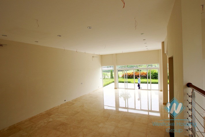 Brand new villa for rent in Ciputra, large garden & great view